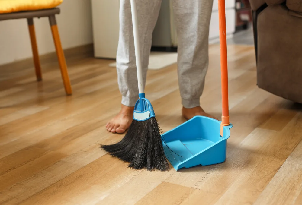 Barrer hacia afuera.