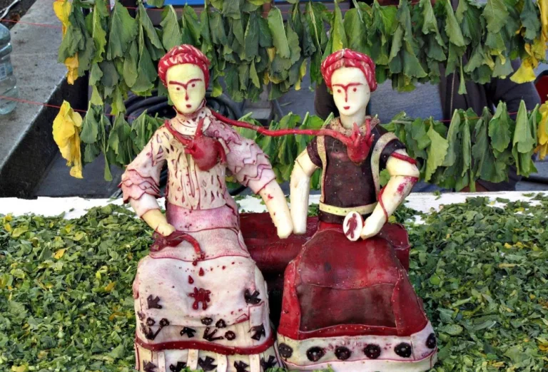 Noche de Rábanos Oaxaca 2025: Conoce su historia y por qué es una tradición única mundial (¡Imperdible! 23 diciembre)