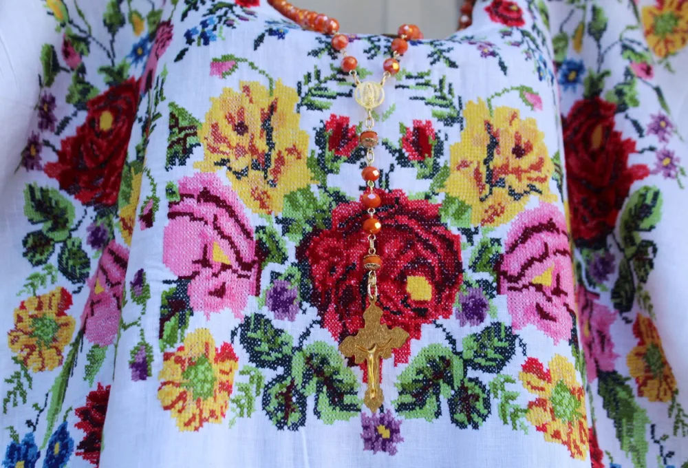 Oficios mexicanos en peligro de extinción. Bordado maya yucateco.