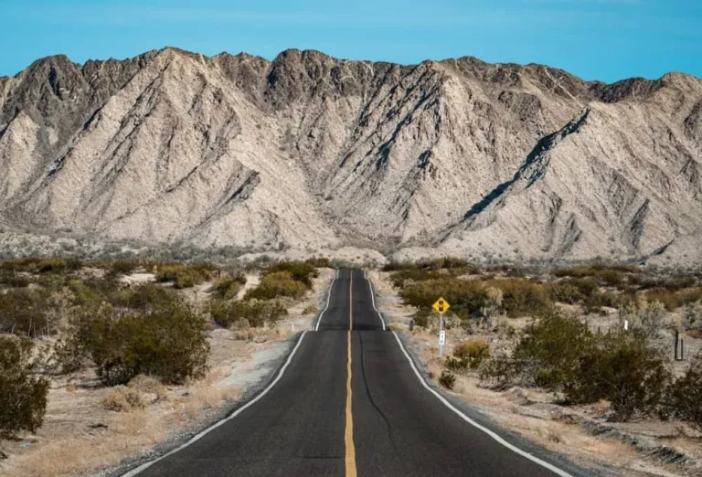 La casa en la Piedra, como parte de la rumorosa en Baja California