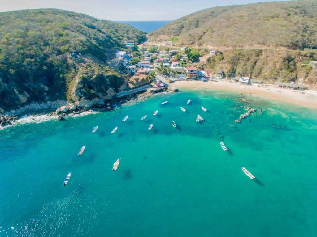 Si estás buscando calorcito, mar turquesa y rincones que aún no se llenan de turistas, estas cinco playas poco conocidas de México son perfectas para disfrutar diciembre sin frío y sin aglomeraciones.