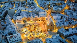 Si estás buscando un viaje navideño con magia, tranquilidad y experiencias culturales inolvidables, estos cinco destinos son perfectos para viajeros mayores de 60 que quieren disfrutar sin prisas y con total encanto festivo.