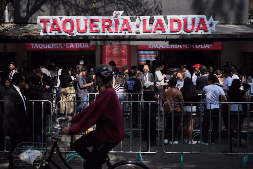 La taquería temporal inspirada en Dua Lipa está causando sensación en CDMX y las entradas ya se agotaron. Te contamos todo el detalle sobre esta experiencia gastronómica. Te dejamos unos tips que sí debes de considerar…