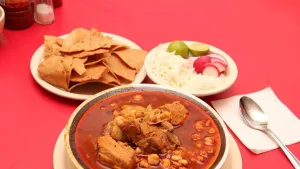 Descubre qué cenarán los conductores que no pasen la prueba del alcoholímetro en la Ciudad de México durante las fiestas de Navidad y Año Nuevo. Además te explicamos por qué existe esta medida.