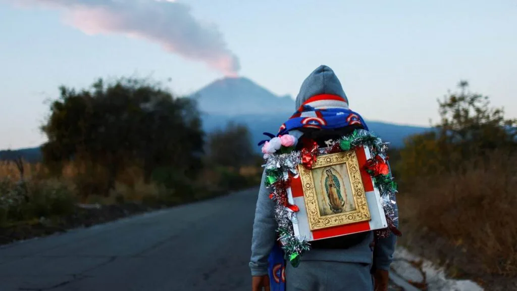 Las celebraciones de la Virgen de Guadalupe 2025 en la Ciudad de México rompieron récord de asistencia. Aquí te contamos cuántos peregrinos llegaron a la Basílica y qué significan estas cifras para la mayor festividad religiosa del país.