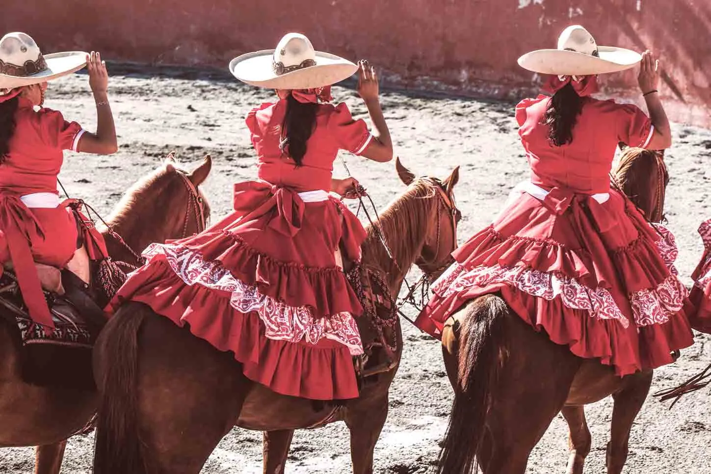 Descubre todo sobre la charreada gratuita en CDMX: fechas, horarios, ubicación, actividades y el significado cultural de este espectáculo ecuestre tradicional mexicano.