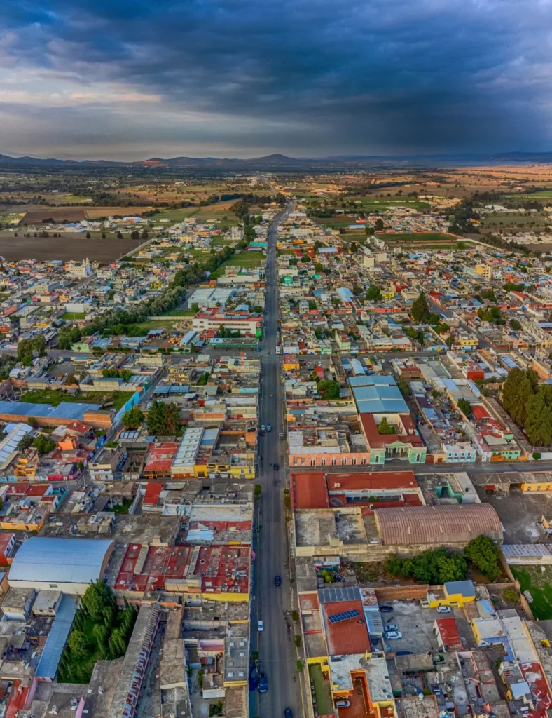 Después del ajetreo vacacional, Tlaxcala se presenta como el destino ideal para una primera escapada. Lo mejor es que es un Pueblo Mágico rodeado de naturaleza, arquitectura histórica y una gastronomía reconfortante que invita a viajar con calma y redescubrir el placer de desconectarse.