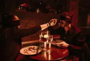 Cenas a ciegas en México: ¡La guía definitiva de experiencias sensoriales para San Valentín 2026!