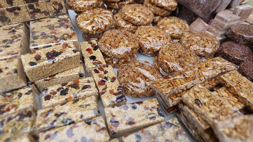 La Feria de la Alegría y el Olivo 2026 regresa a la CDMX como una de las celebraciones gastronómicas y culturales más esperadas del año. Dulces tradicionales, productos, gastronomía local y actividades culturales convierten a esta feria en una escapada imperdible para viajeros y amantes de las tradiciones mexicanas.