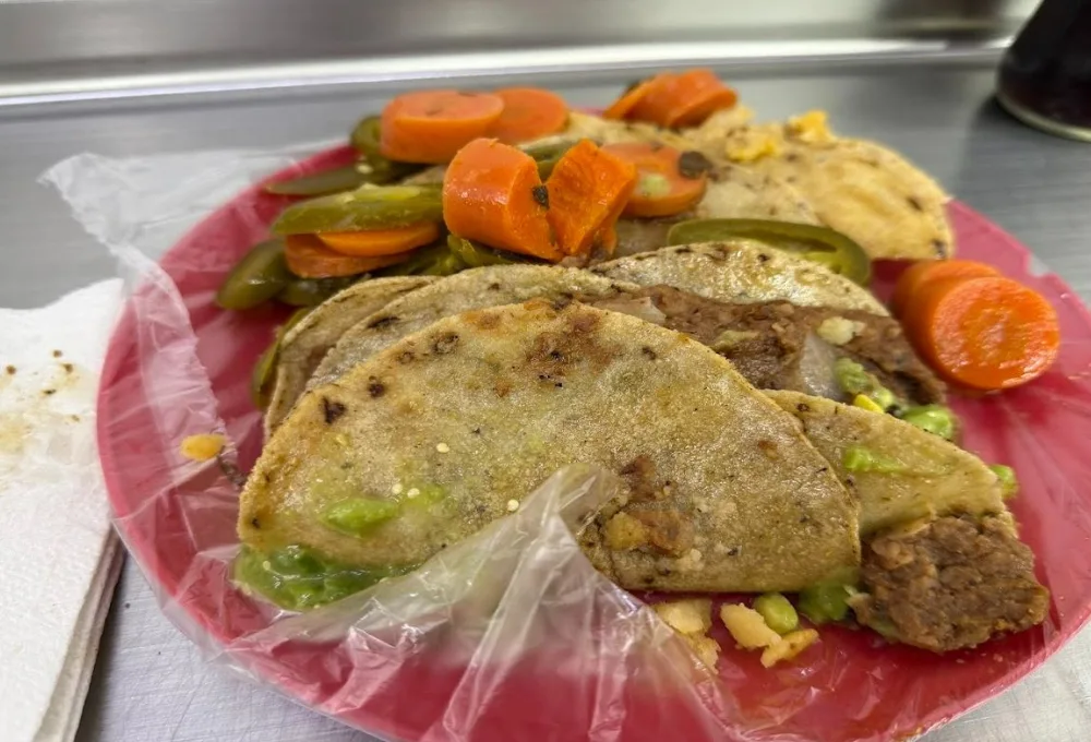 Tacos de canasta en el centro histórico de la CDMX