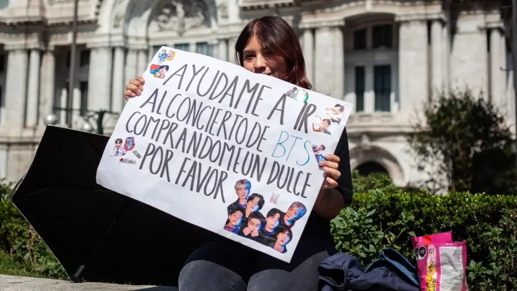 Ticketmaster emitió un comunicado oficial en el que rechaza la reventa ilegal de boletos para los conciertos de BTS en la Ciudad de México. Aquí te explicamos qué pasó, las cifras detrás del fenómeno y qué significan estas acciones para los fans.