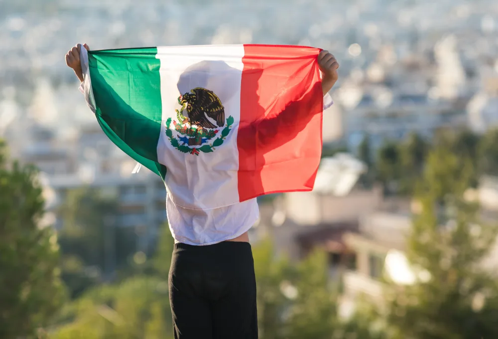 Día de la Bandera de México: ¡15 secretos fascinantes del símbolo más bello del mundo!