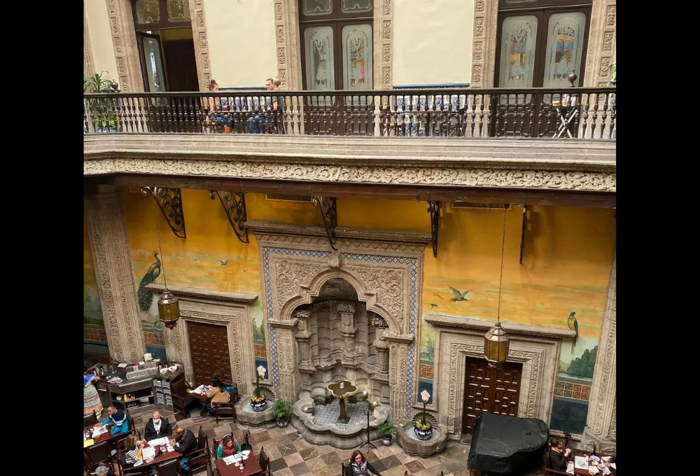 La Casa de los Azulejos: La joya del Centro Histórico