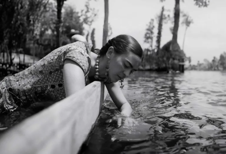 El origen romántico de las trajineras: ¿Por qué todas llevan nombres de mujeres?