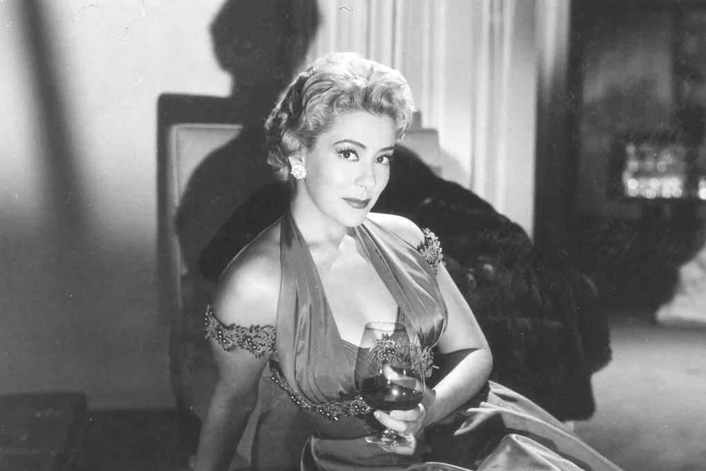 Descubre quiénes son los grandes íconos del cine mexicano, su historia, contexto cultural y por qué sus personajes siguen influyendo en la identidad, el arte y la memoria colectiva de México.