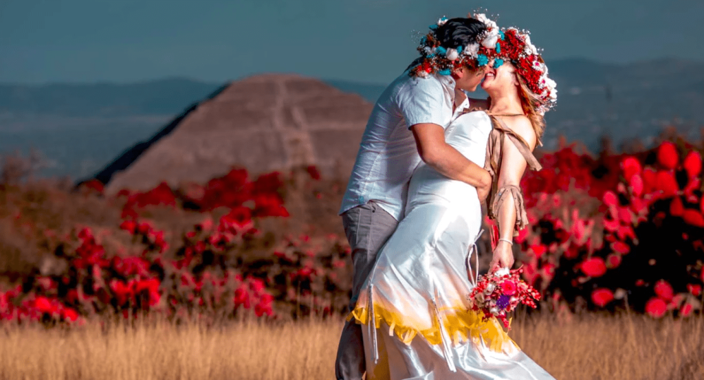 Descubre qué es el turismo de romance, sus características, cómo ha evolucionado y por qué México se está posicionando como un destino ideal para experiencias románticas como bodas, lunas de miel y escapadas en pareja.