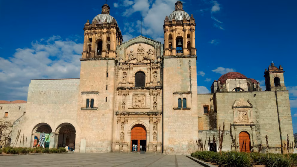 Descubre los 3 destinos turísticos más económicos en México para viajar en tus próximas vacaciones. Historia, atractivos y por qué son opciones accesibles.
¿Cuál te llama más la atención?