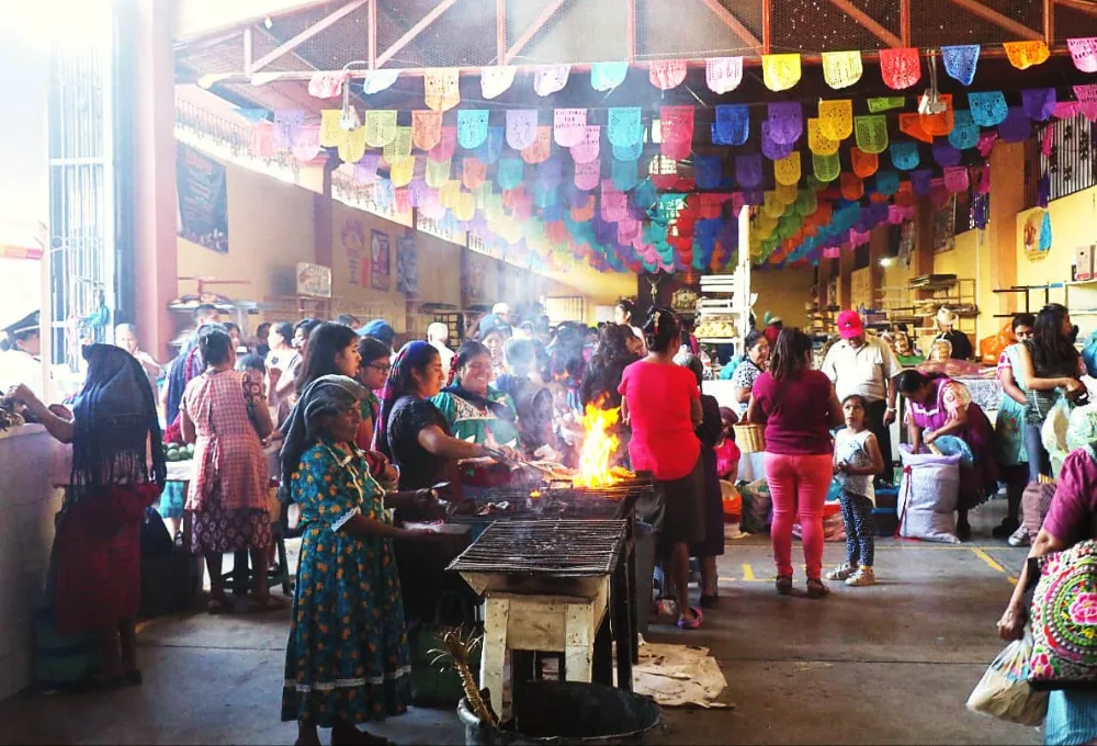 ¿Qué es la Cocina de Humo? Mercado de Tlacolula de Matamoros, Oaxaca.