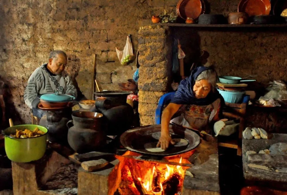 ¿Qué es la Cocina de Humo? Conoce 3 destinos en Oaxaca para comer como hace 200 años