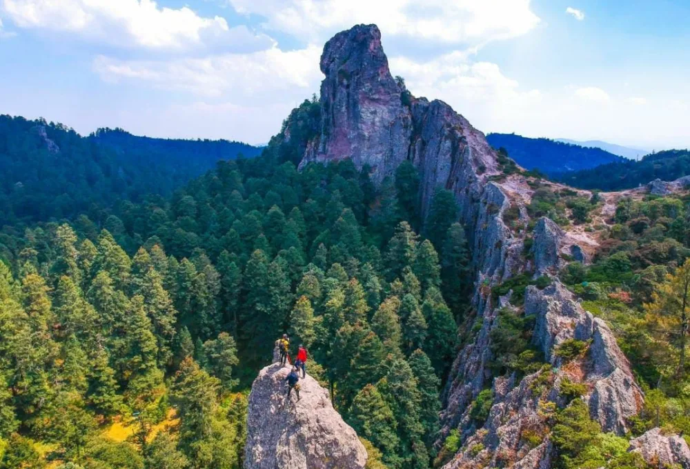 "Las Ventanas", en el El Chico, primer Parque Nacional de México