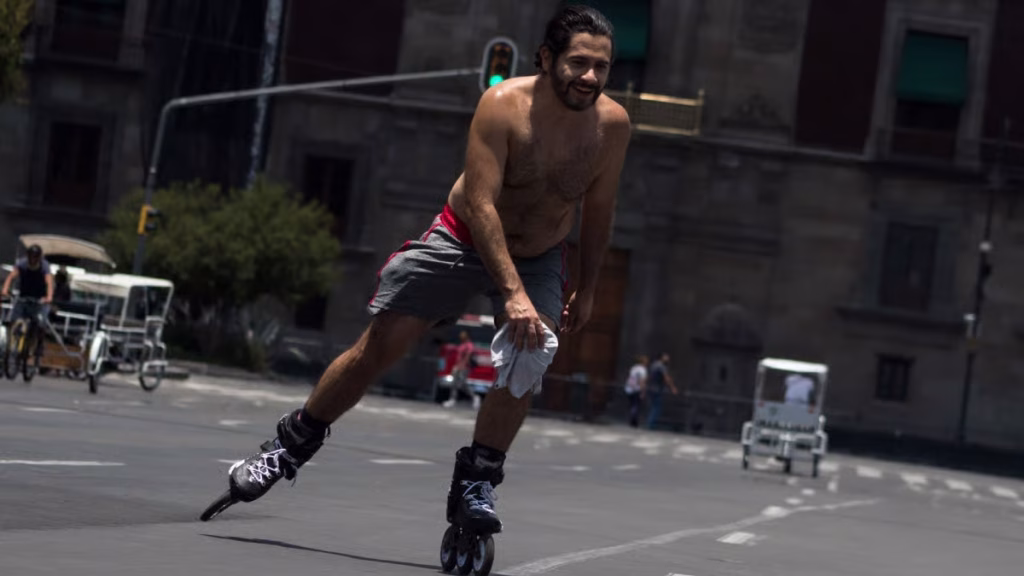El Festival Nacional Roller 2026 llega a la Ciudad de México del 13 al 16 de marzo con rutas de patinaje urbano, actividades temáticas y consejos para participar. Conoce los recorridos, horarios y cómo disfrutar esta experiencia única.