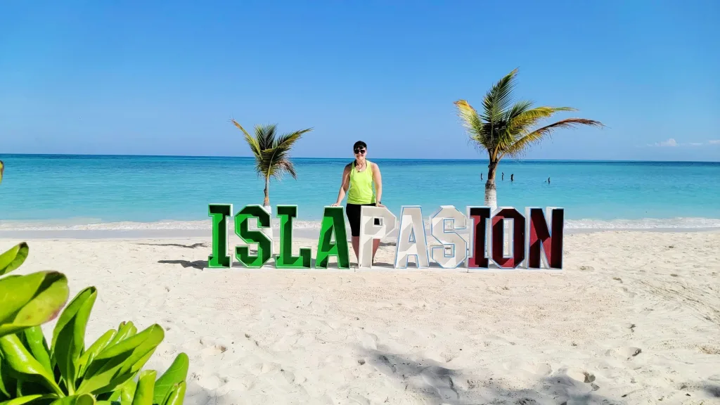 aproximadamente 1 kilómetro de extensión