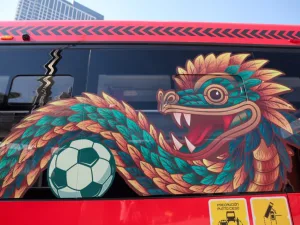 Conoce la nueva ruta Quetzalcóatl del Metrobús en la CDMX, que conecta el Aeropuerto Internacional de la Ciudad de México (AICM) con puntos clave del centro histórico y mejora la movilidad urbana con sus unidades. ¿Usarás esta nueva ruta?