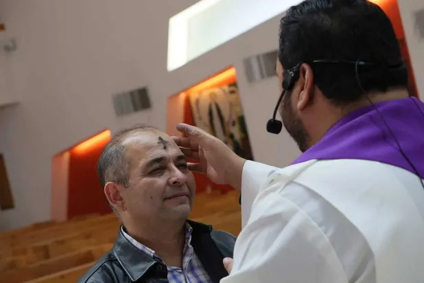 ¿Qué es la Cuaresma y por qué no se come carne roja? Te explicamos su origen histórico, significado religioso y las razones detrás de esta tradición que millones de personas practican cada año. ¿La prácticas?