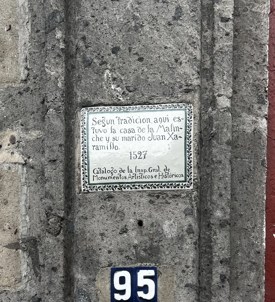 Descubre la casa donde vivió La Malinche en el centro de la Ciudad de México. Historia, ubicación, legado y por qué este sitio sigue despertando curiosidad siglos después.