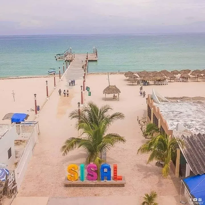 Descubre el pueblito pesquero de Yucatán ideal para Semana Santa 2026. Playas vírgenes, paisajes únicos y tranquilidad lejos del turismo masivo.