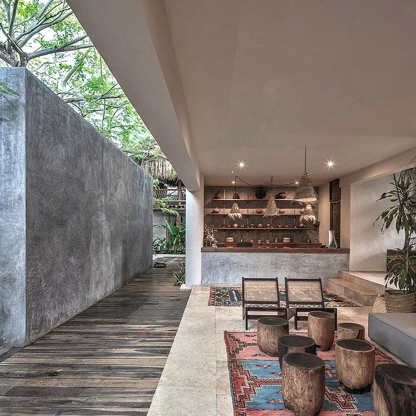 Descubre dónde hospedarte en Bacalar esta Semana Santa. Hoteles frente a la laguna, columpios sobre el agua y experiencias únicas en el Caribe mexicano. ¿Cuál te gusta más?