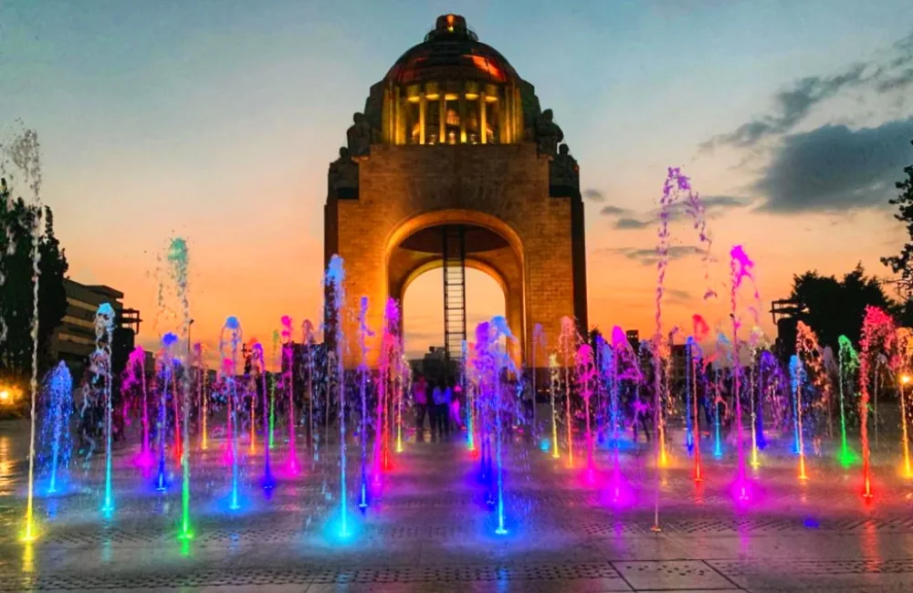 El Monumento a la Revolución se transformará en un mega jardín durante el Festival de Flores y Jardines 2026 en CDMX. Descubre fechas, actividades, el teporingo floral, conciertos gratis y todo lo que debes saber. ¿Tienes planes de ir?