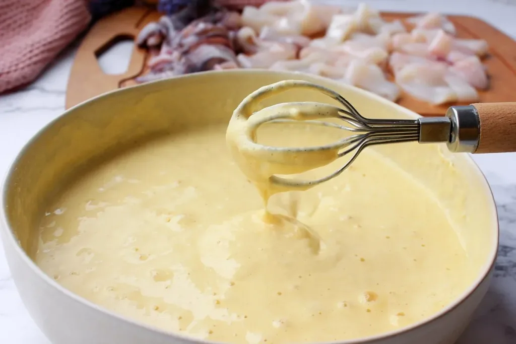 Aprende cómo hacer pescaditos fritos para la Cuaresma con esta receta fácil paso a paso. Descubre su historia, consejos de expertos y tips para que queden crujientes y perfectos. ¡Es momento de cocinar!