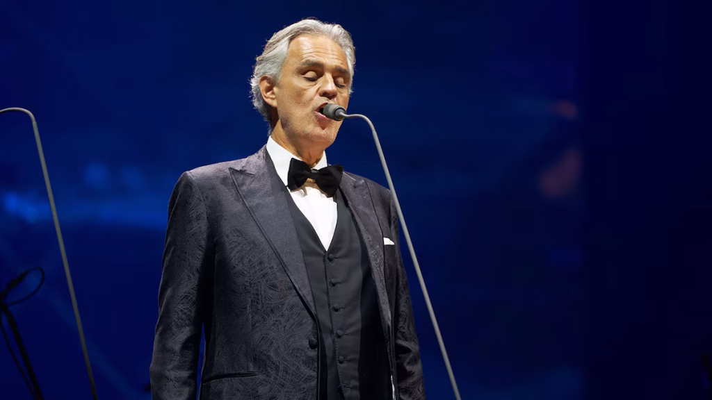 Andrea Bocelli dará un concierto gratis en el Zócalo de la CDMX. Conoce la fecha, horario y detalles del evento imperdible.