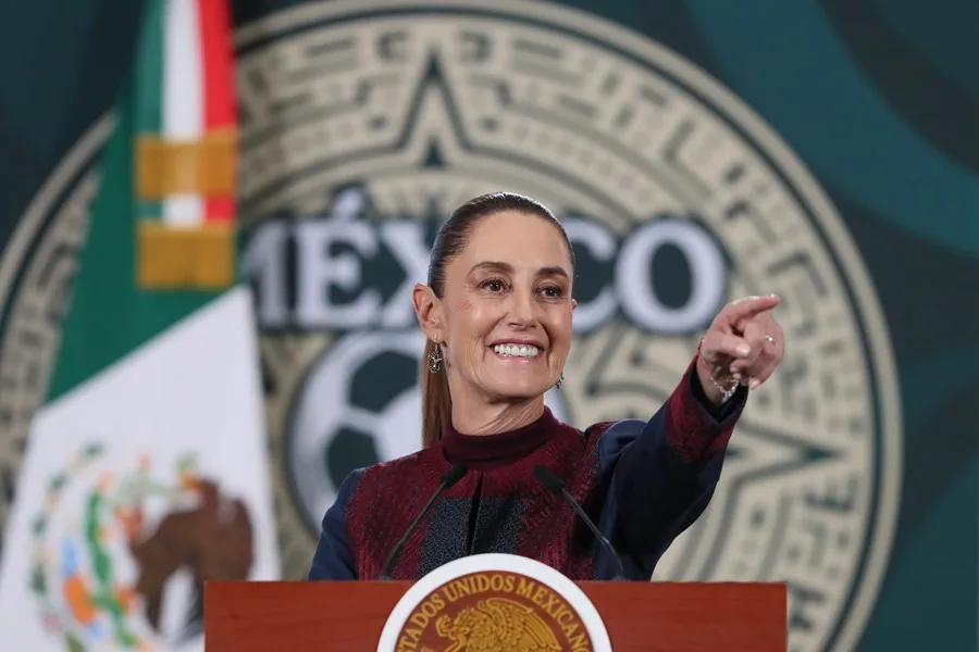 La presidenta de nuestro país Claudia Sheinbaum anunció un concurso para que una joven mexicana nos represente en la inauguración de la Copa Mundial de la FIFA 2026. Conoce cómo participar, los requisitos y por qué el Estadio Banorte volverá a hacer historia.