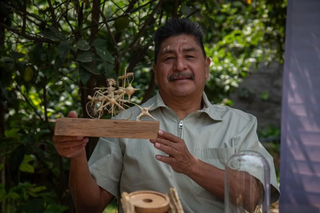 Conoce la historia y el significado del Día Internacional de las y los Artesanos, su importancia cultural y económica, y por qué su trabajo es clave para México.