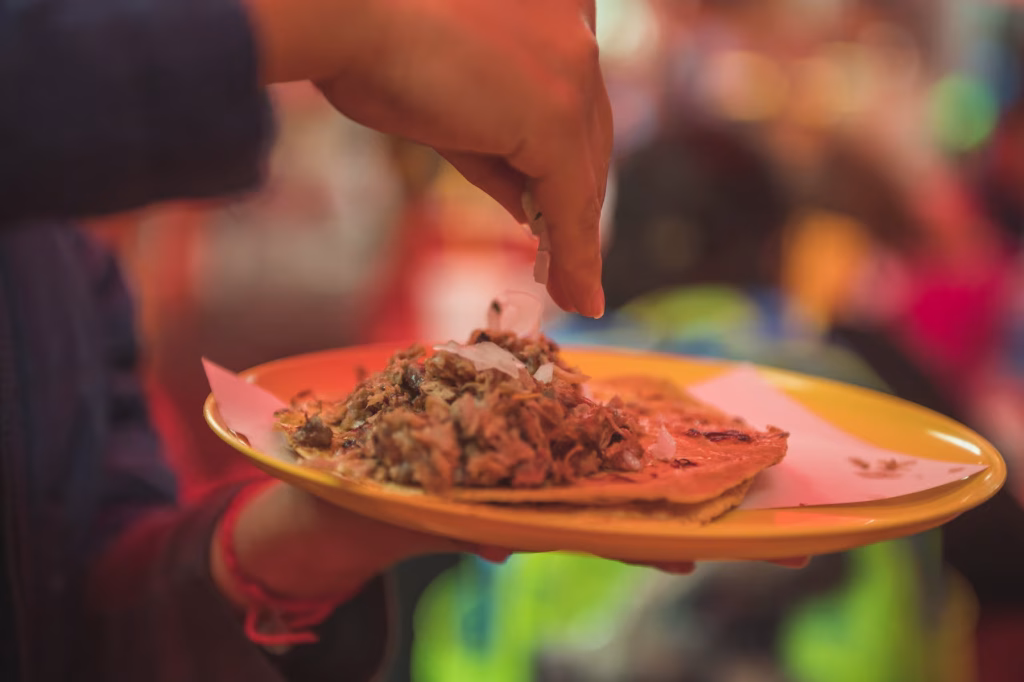 Descubre cuándo y dónde será la Feria del Pulque y la Barbacoa 2026 en CDMX. Historia del pulque, tradición de la barbacoa y actividades imperdibles.