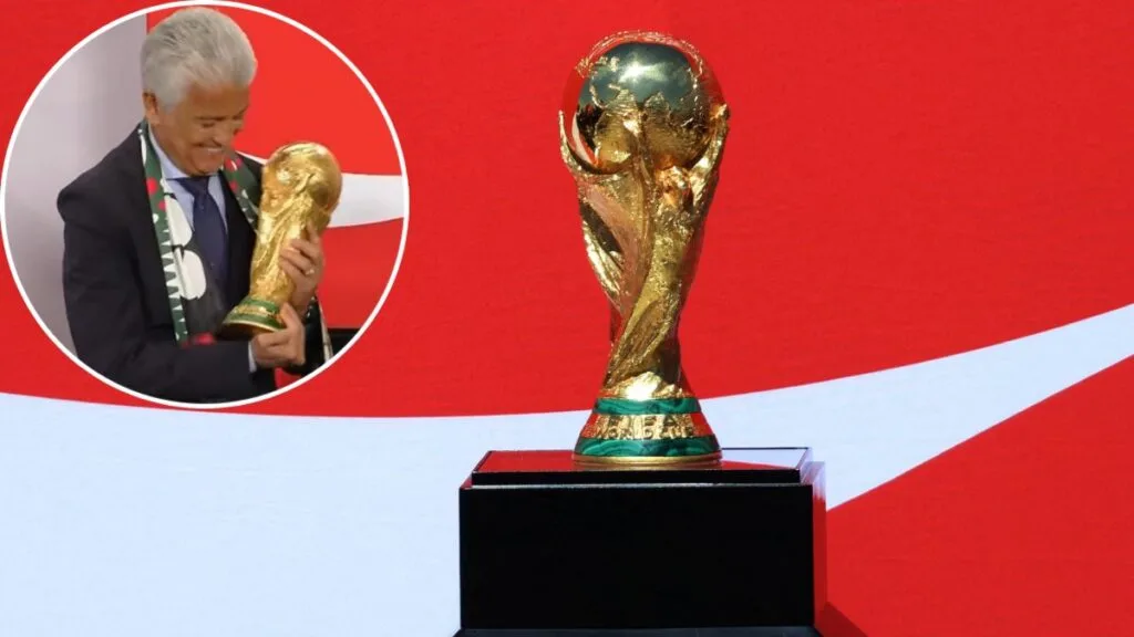 A 100 días del Mundial 2026, la presidenta de México Claudia Sheinbaum recibió la Copa del Mundo en Palacio Naciona. Conoce el contexto, las implicaciones y lo que esto significa para el fútbol nacional. ¿Estás emocionado?