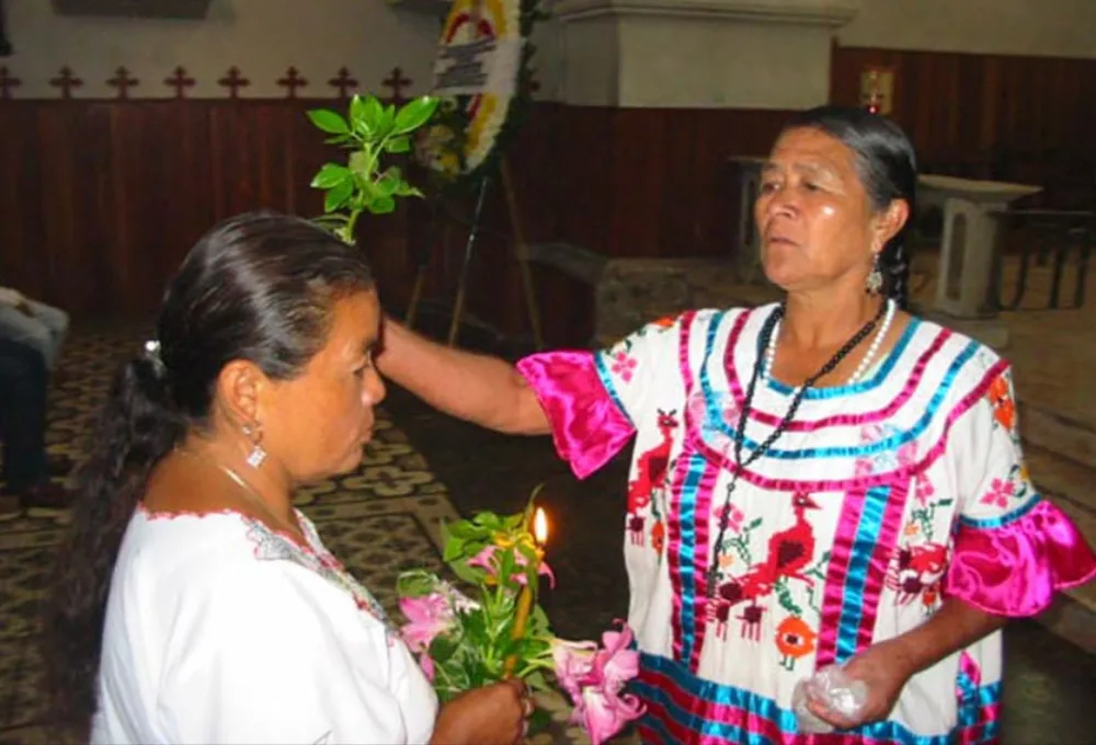 El arte de "limpiar el aura". Huautla de Jiménez, Oaxaca. Medicina ancestral.