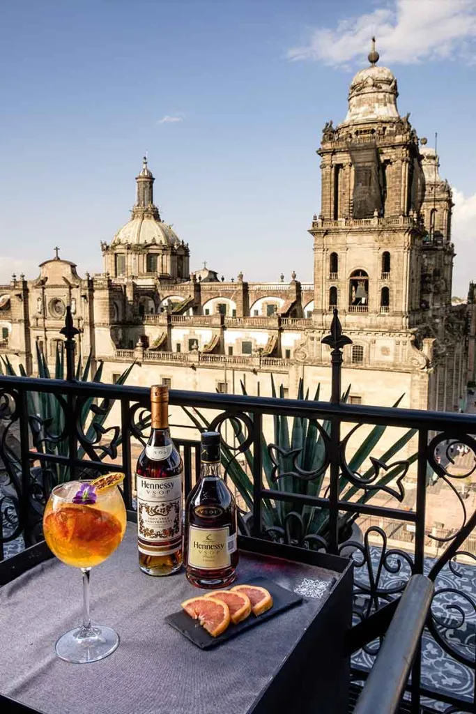 Descubre las mejores terrazas del Centro Histórico de la CDMX para disfrutar comida increíble con vistas únicas al corazón de la ciudad.