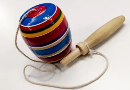 Descubre los 5 juegos tradicionales mexicanos que marcaron generaciones. Un recorrido nostálgico por la infancia en México. ¿Acaso jugaste al menos 3 de ellos?