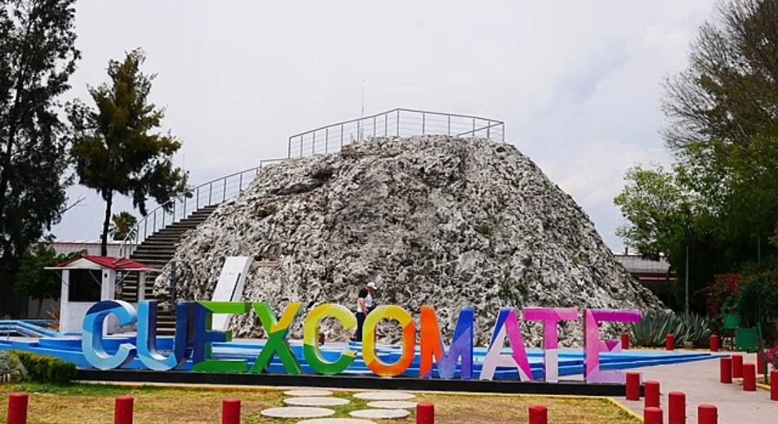 ¿Sabías que el volcán más pequeño del mundo está en Puebla? Conoce el Cuexcomate