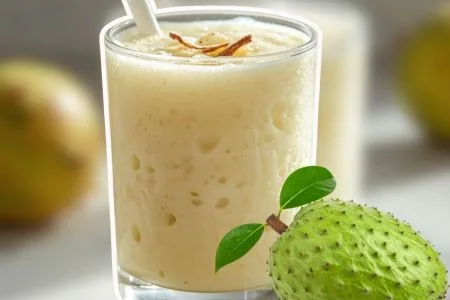 Aprende cómo preparar agua de guanábana estilo Michoacana. Una bebida refrescante, cremosa y perfecta para el calor.