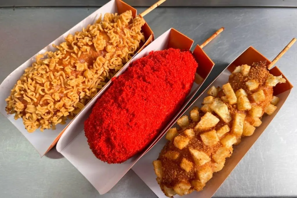 Celebra el Día del Niño con banderillas coreanas caseras: una receta fácil, económica y divertida que encantará a chicos y grandes.