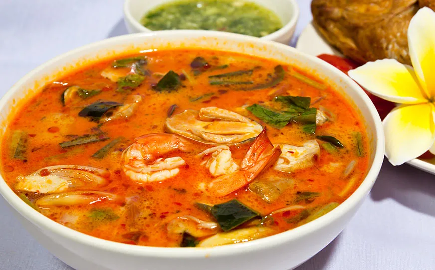 Descubre por qué el caldo de camarón seco es uno de los platillos más nutritivos. Conoce su origen, beneficios, datos curiosos y receta tradicional.