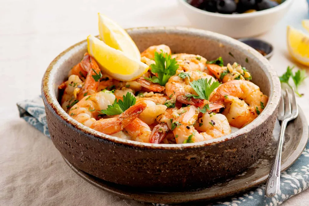 ¿Cómo hacer camarones a la mantequilla para consentir a mamá este 10 de mayo? Receta fácil, rápida y deliciosa