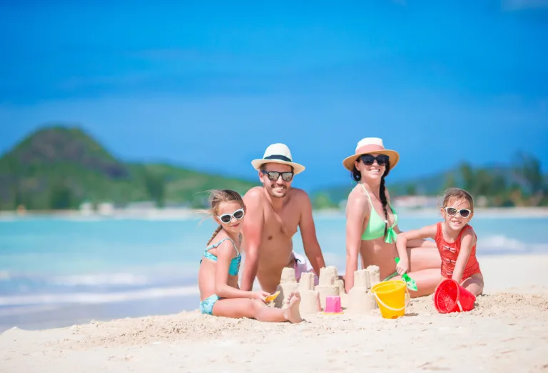 ¿Viajas con niños en Pascua? Esto es lo que no puede faltar en tu maleta para evitar imprevistos (Vacaciones)