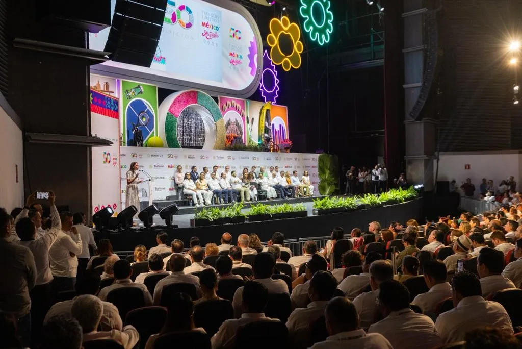 México inaugura la edición 50 del Tianguis Turístico con una inversión histórica de 150 millones de dólares. Descubre qué significa para el turismo nacional.