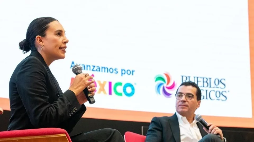 Más de 17 mil negocios turísticos en Pueblos Mágicos se digitalizan con “Avanzamos por México”. Descubre cómo esta estrategia impulsa el turismo en el país.