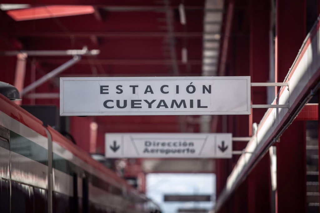 El Tren Suburbano al AIFA está listo. Conoce la nueva fecha de inauguración, ruta, estaciones y cómo cambiará la movilidad hacia el aeropuerto.